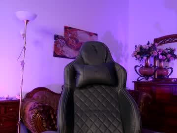 girl
        jessiccaburns cam image #1636713