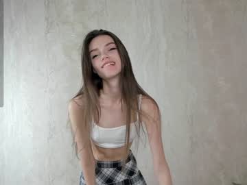 girl
        cutie_ghostie cam image #2386918