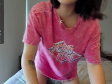 girl
        yourfreakygirl cam image #1779779