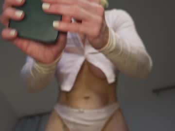 girl
        taylor_love_303 cam image #4483706