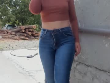 girl
        nyconik cam image #1634279