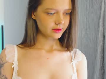 girl
        itwasinsimpsons cam image #1066373