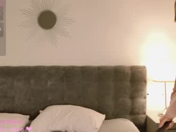 girl
        semily_see_you cam image #3671559