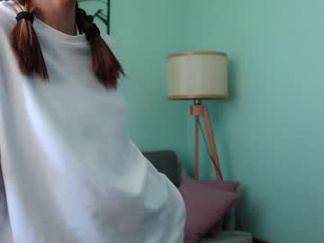 girl
        edlindrover cam image #3065399