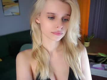 girl
        willalwaysloveyouuuuu cam image #4314750