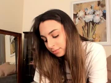 girl
        emeliameadows cam image #1576616