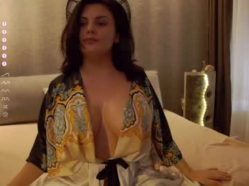 girl
        karrin cam image #1840086