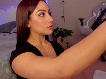 girl
        bellaxxx_ cam image #821132