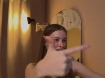 girl
        sophiephoria cam image #3547706