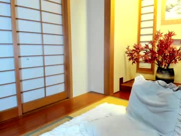 girl
        maybenanako cam image #48429