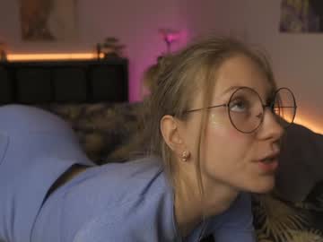 couple
        hotchillylovers cam image #3168535