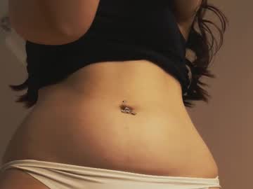 girl
        thelacey cam image #4368332
