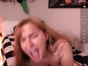 girl
        jaybbgirl cam image #2298305