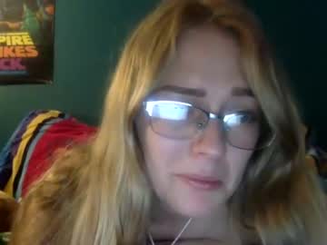 couple
        juicyjaybird69 cam image #237621
