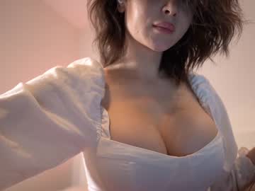 girl
        reei__ cam image #1850121