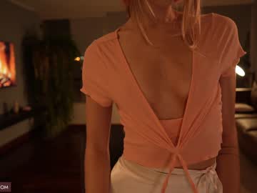 girl
        ksensational cam image #1149232