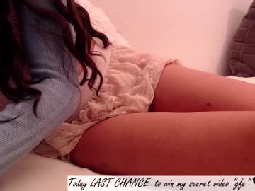 girl
        german_honey cam image #1708235