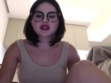 girl
        playnofuckinggames cam image #746007