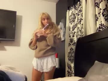 girl
        avamonroexo cam image #1388617