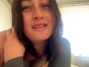 girl
        saylamoon cam image #4004315