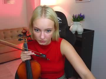 girl
        elly_shine_ cam image #3078176