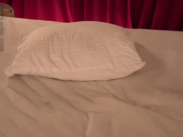 girl
        blondehottiek cam image #4168826
