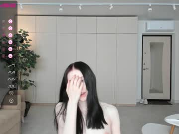 girl
        oki_dokie cam image #1197367