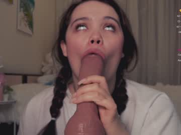 girl
        chery_lady22 cam image #2260474