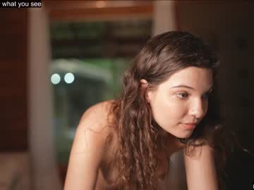 girl
        loollypop24 cam image #2138905