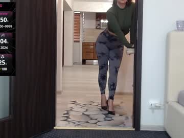 girl
        carmela_fox cam image #3468699