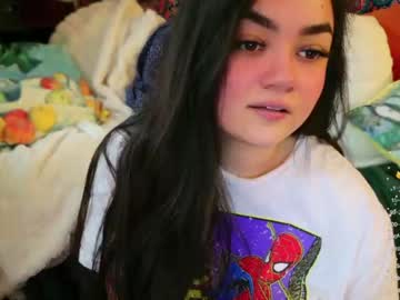 girl
        annatigarr cam image #2415892