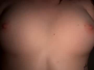 girl
        emersoncane cam image #4250191