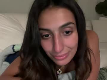 girl
        camiliakxoxo cam image #4353579