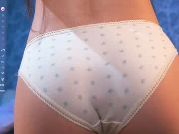 girl
        lucie_beltran cam image #4519600