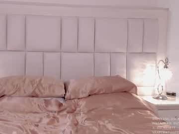 girl
        scarlett__baker11 cam image #3173768