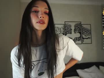 girl
        pollycilley cam image #3278052