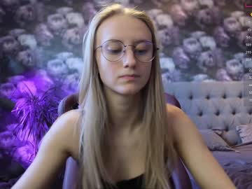 girl
        angeellina cam image #634275