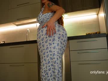 girl
        therealbonnieclydex cam image #899327