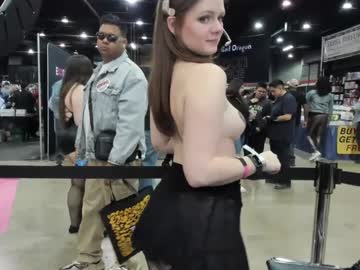 girl
        fiery_redhead cam image #4361934