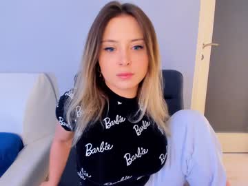 girl
        kittycaitlin cam image #1405502
