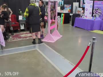 girl
        xvno cam image #2291960