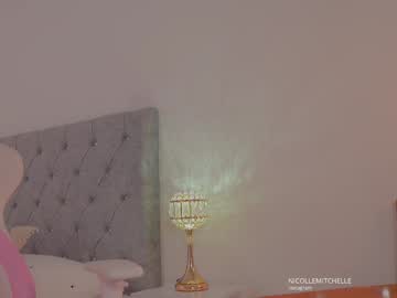girl
        nicolle_mitchelle cam image #4426737