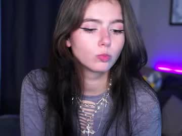 girl
        sirenevelyn cam image #3616858
