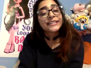 girl
        heavensbunny cam image #3754798