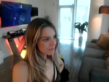 couple
        seein3d cam image #538285