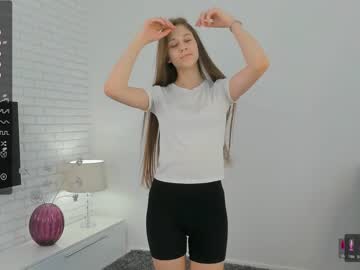 girl
        devonagrayer cam image #2649166