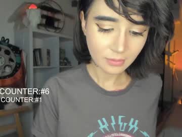 girl
        lonelly_lolly98 cam image #2058464