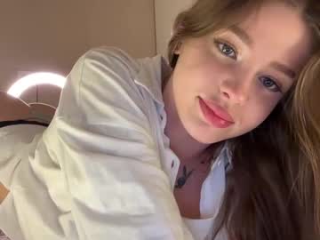 girl
        endlessmia cam image #4534100