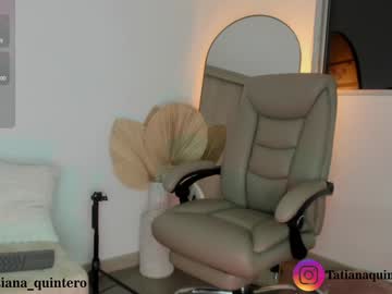 girl
        swt_molly cam image #4673575