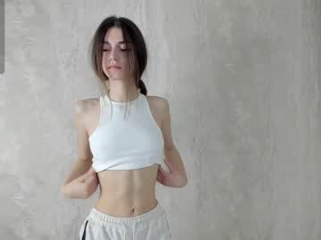 girl
        cutie_ghostie cam image #2377310
